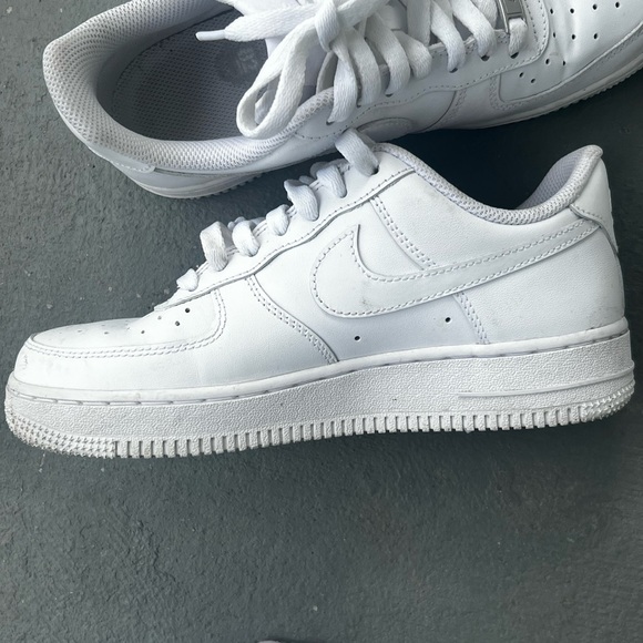 Women’s Air Force 1 ‘07 shoes - Picture 8 of 16